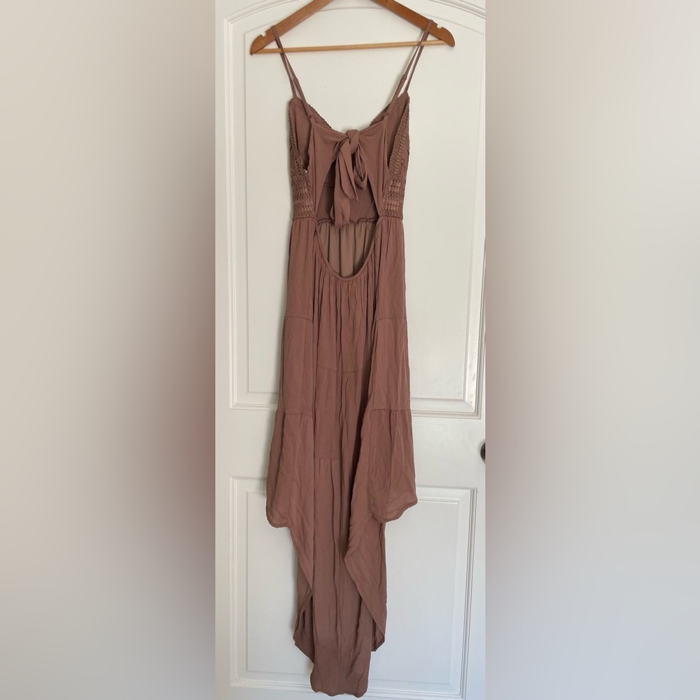 Streetwear Society Women’s Tiered Maxi Dress in Dusty Rose - Picture 3 of 11